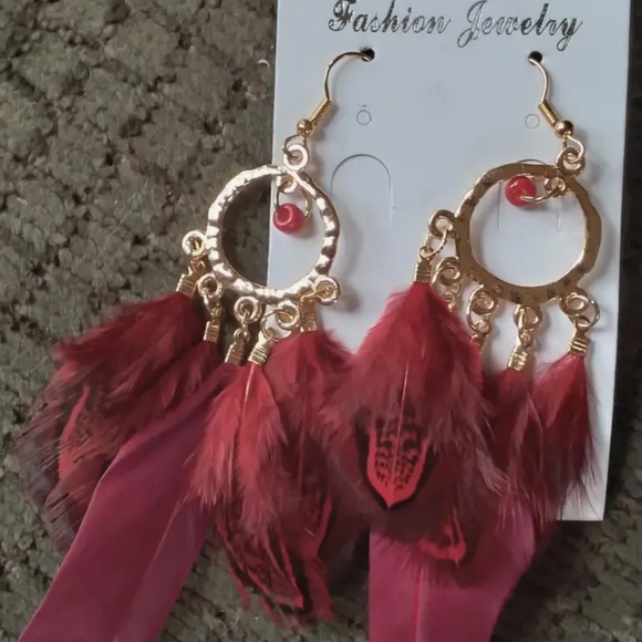 Boho Style Rice Beads Feather Earrings In Burgundy and Red Color - NWT - Picture 5 of 5